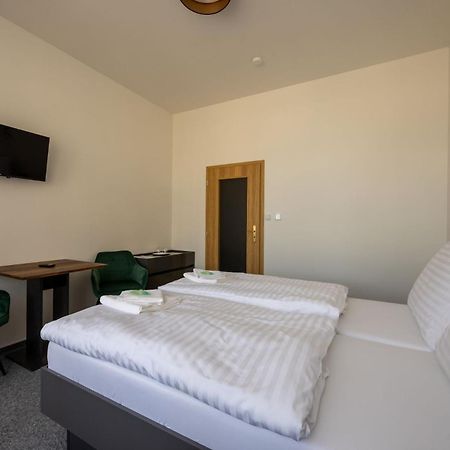 Hotel Tht Policka Exterior photo